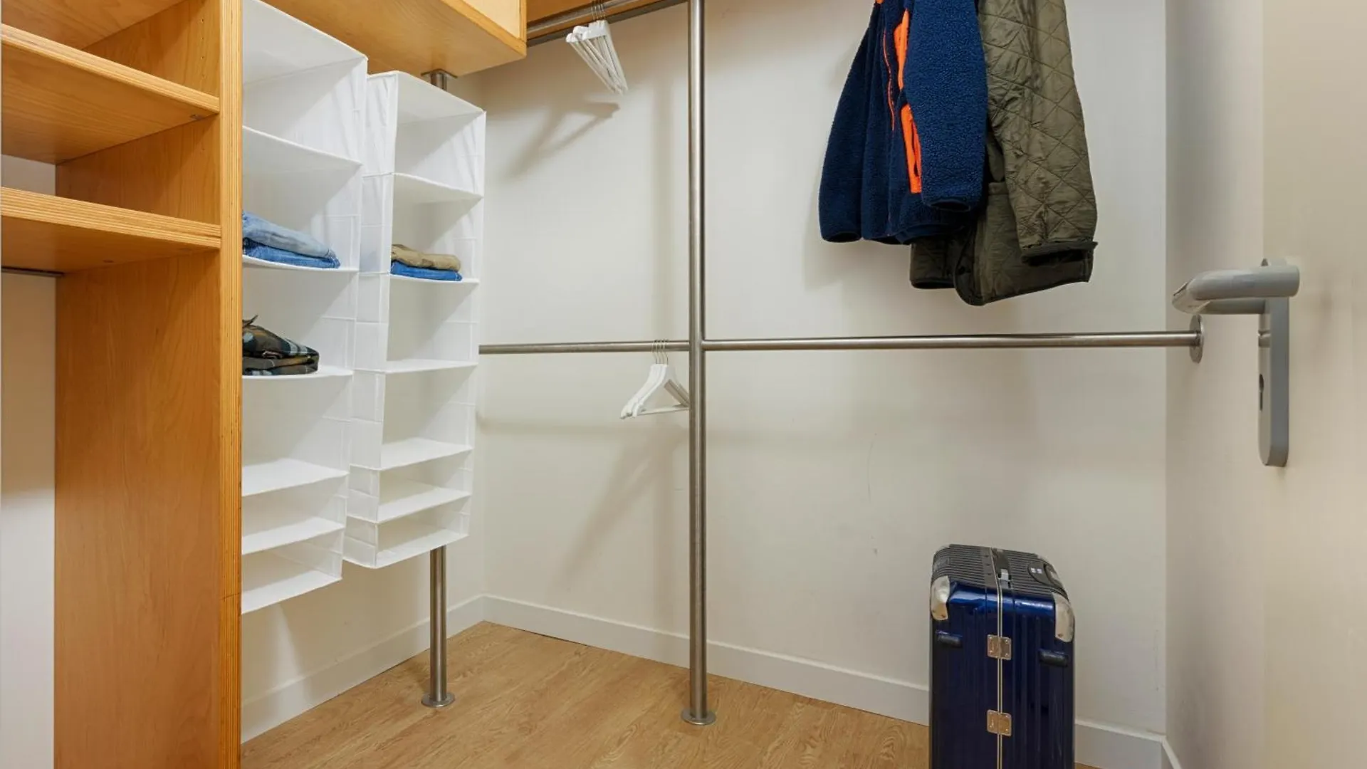 Aparthotel Mowo Connekt - Monteurwohnungen In Kitzingen